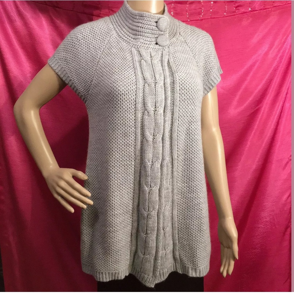 🩷 UNITED STATES SWEATER GREY SHORT SLEEVE SIZE M